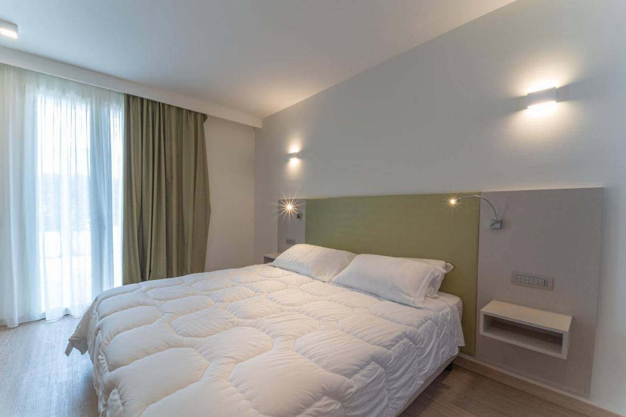 Hotel Stele Di Nora Pula Eksteriør billede